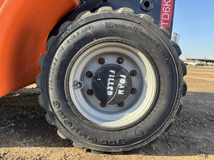 2017-jlg-g5-18a-image-20