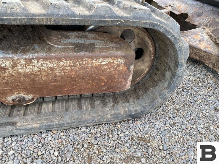 takeuchi-tb135-image-31