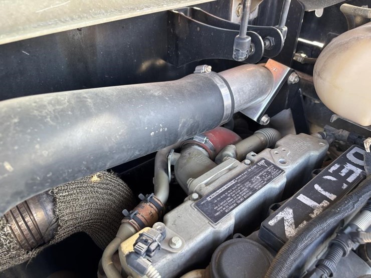 2017-jlg-g5-18a-image-53