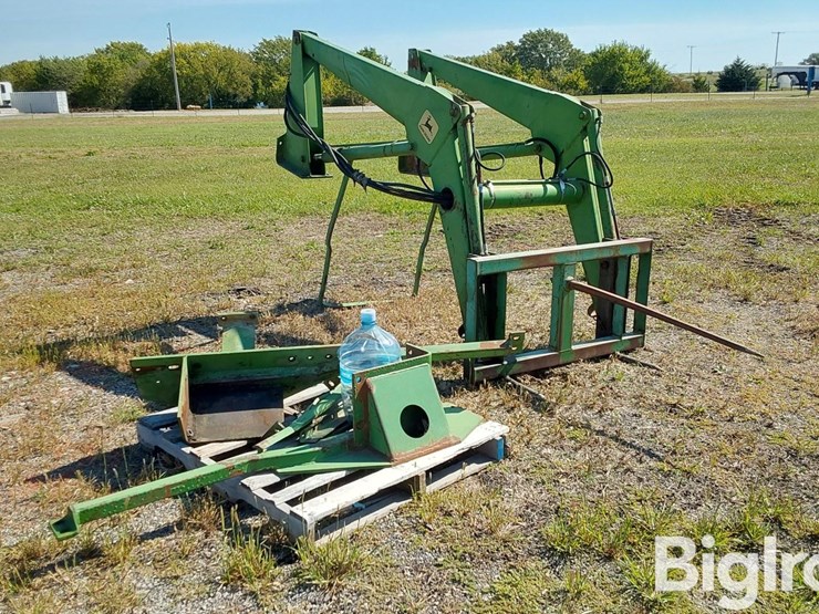 john-deere-148-image-3