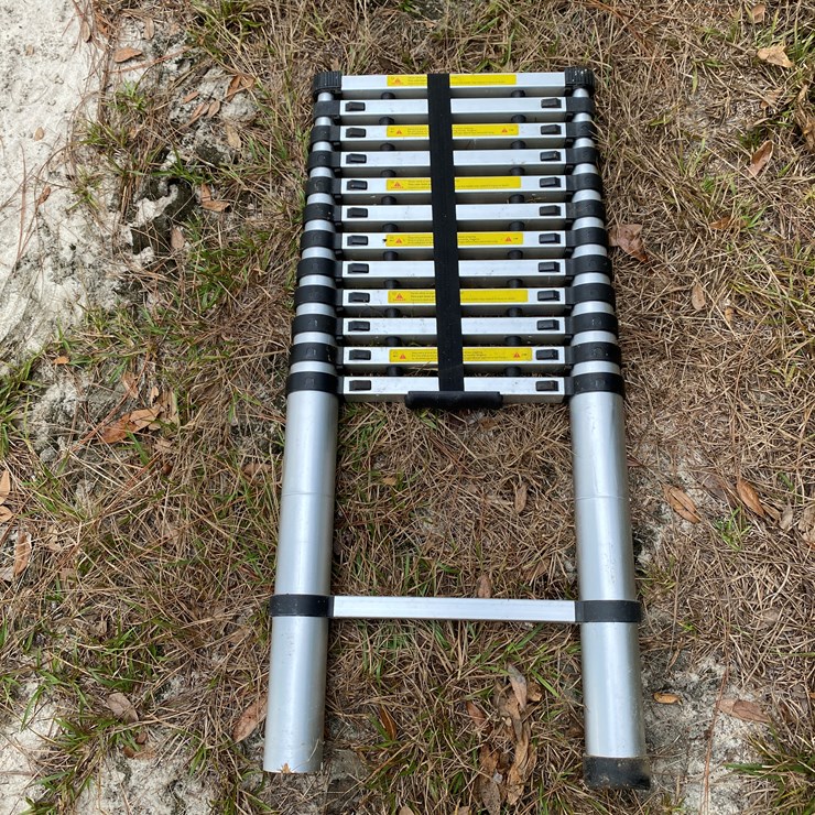 #60 • #168 • Aluminum Collapsible Ladder