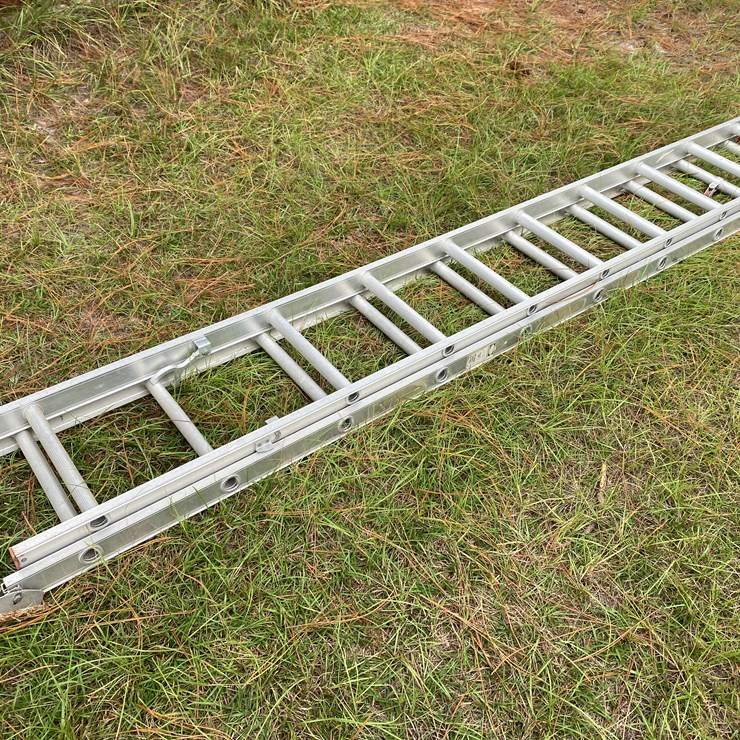 #57 • #165 • 20 Foot Aluminum Extension Ladder