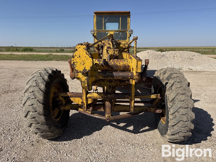 caterpillar-12-image-2