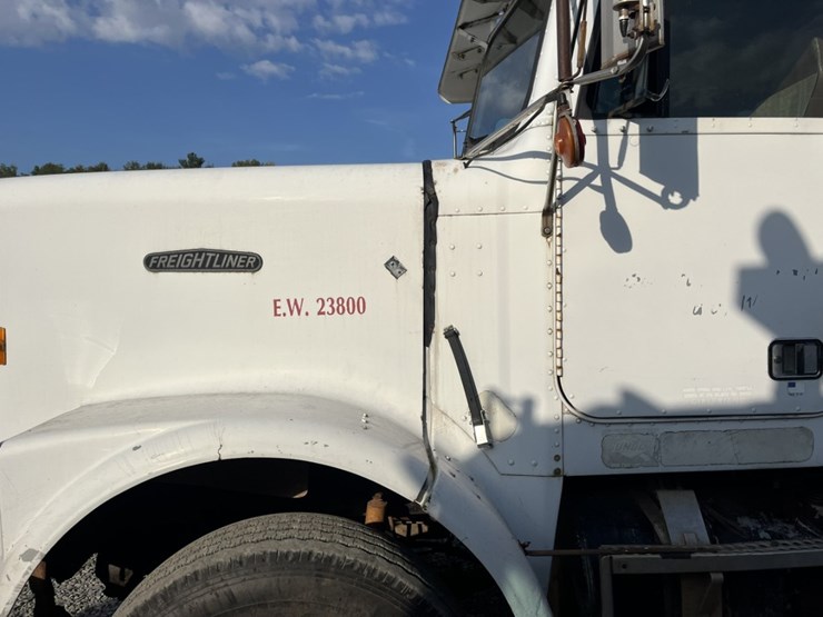 #5001-•-1988-freightliner-mb80-tandem-axle-dump-truck-image-11