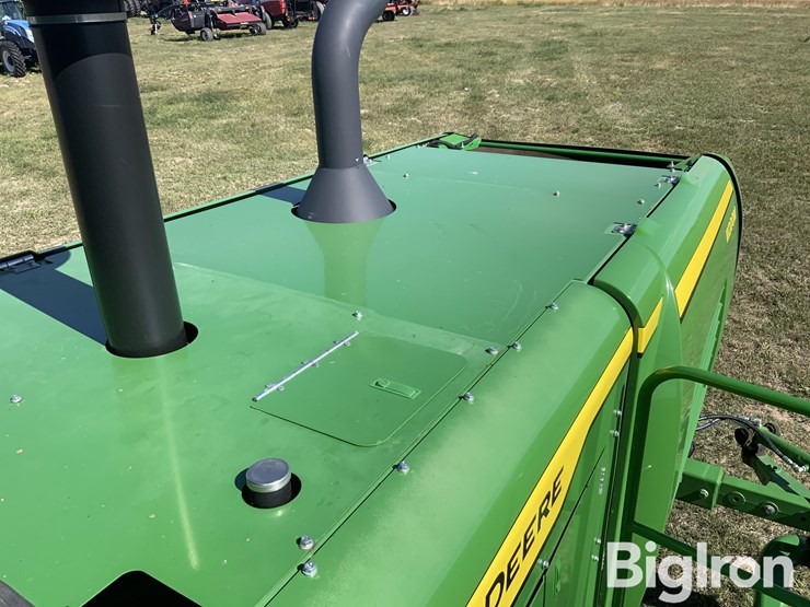 2022-john-deere-w200m-image-19