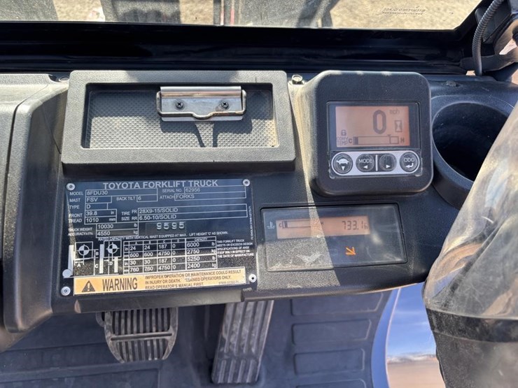 2018-toyota-8fdu30-image-22