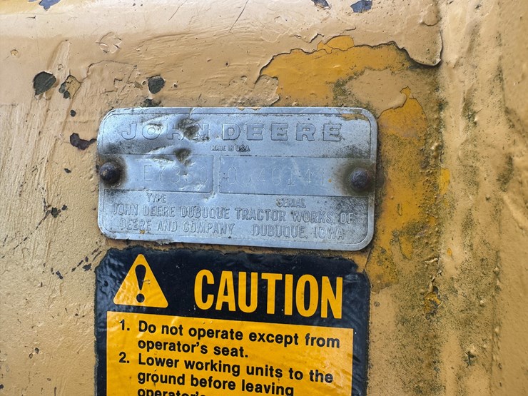 john-deere-350-image-11