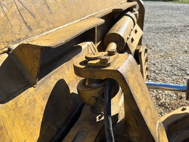1989-caterpillar-d4h-image-39