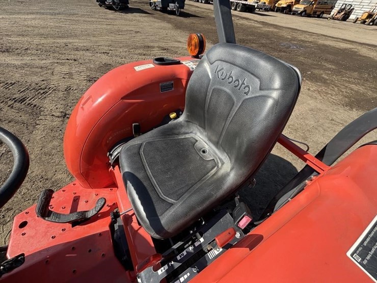 2021-kubota-l4701d-image-20