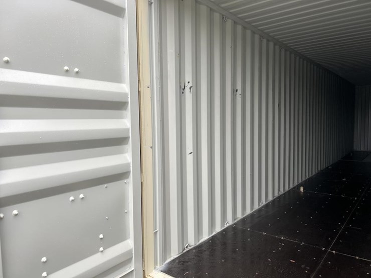 #6458-•-40‘-(5)-door-shipping-container-image-14