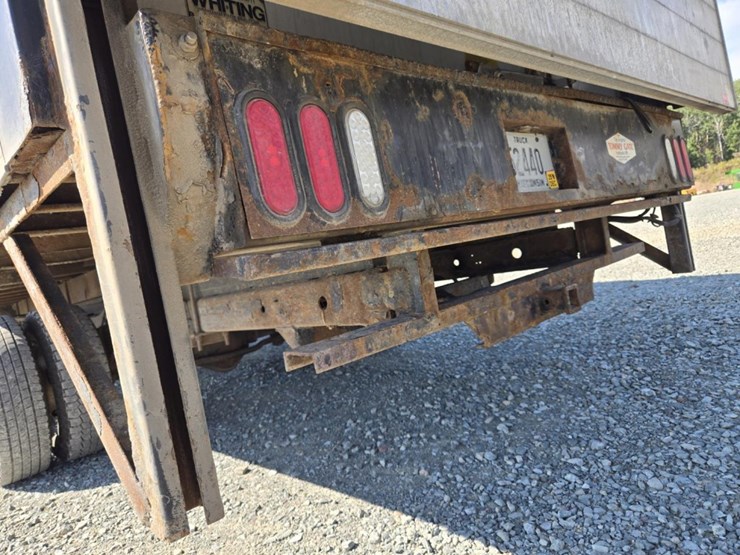 #5013-•-2015-chevrolet-4500-box-truck-image-32