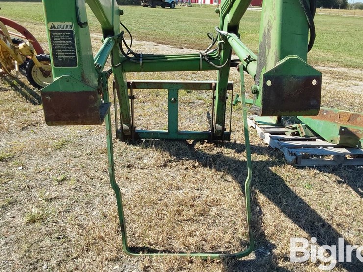 john-deere-148-image-16