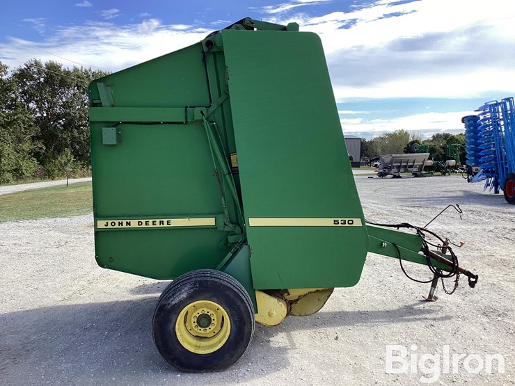 1985-john-deere-530-image-4