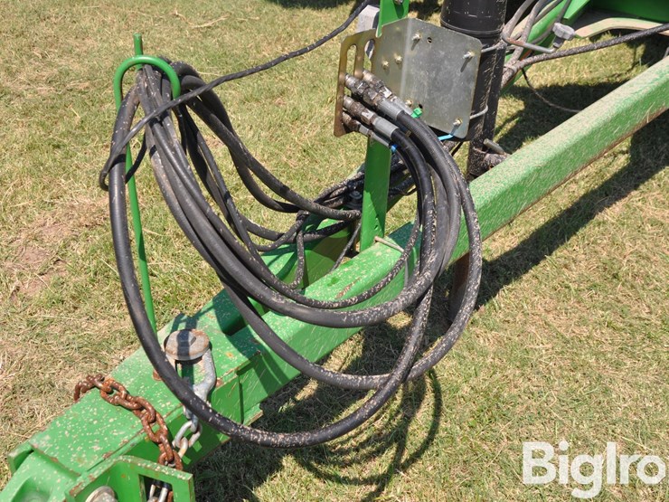 john-deere-637-image-10