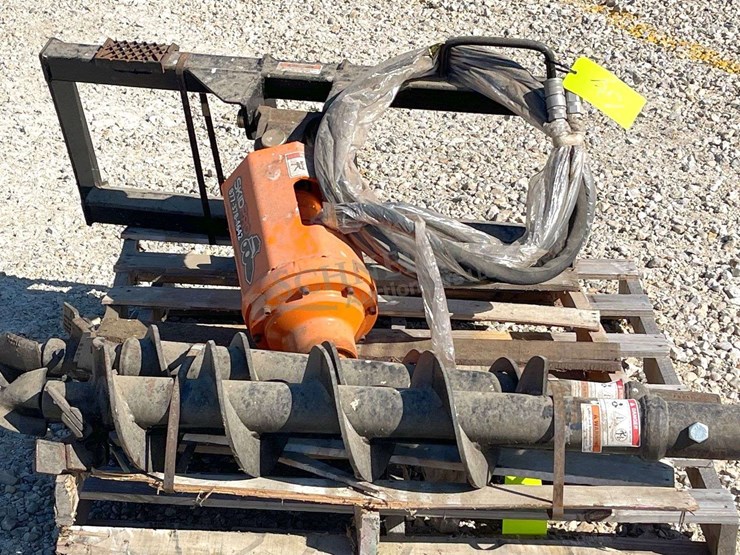 unused-skid-pro-skid-steer-auger-w/-2-augers,-from-the-estate-of-dr.-ken-buchmann-image-6