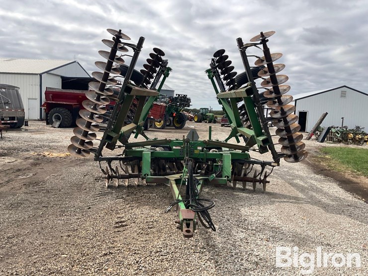 john-deere-630-image-2