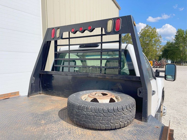 2012-chevrolet-3500-image-25