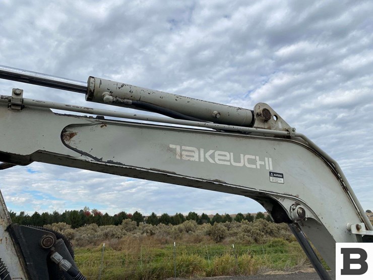 takeuchi-tb135-image-20