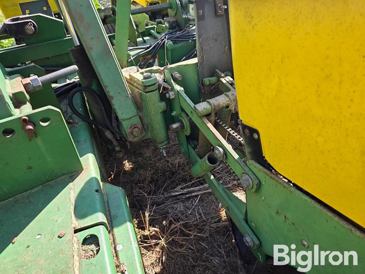 john-deere-7200-image-18