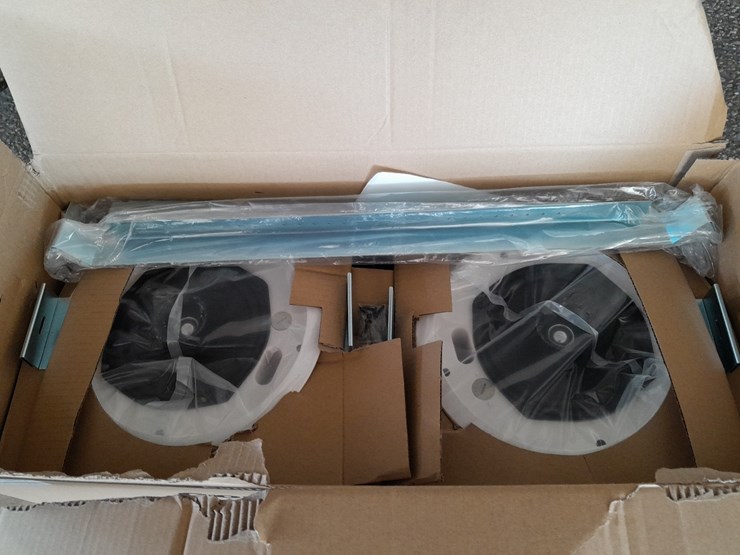 lot#---jbl-control-26ct-background/foreground-ceiling-speaker-image-2