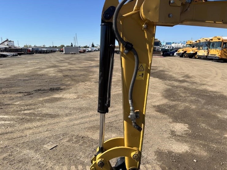 caterpillar-303.5e2-cr-image-15