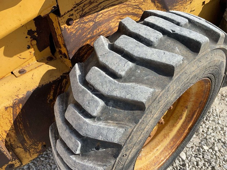 new-holland-lx665-turbo-image-19