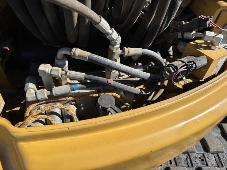 caterpillar-303.5e2-cr-image-40