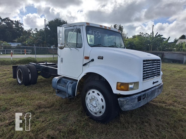 1999-international-4700-image-2