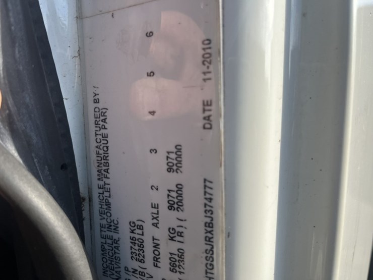 2011-international-7600-image-147