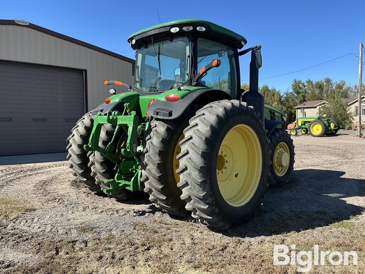 2011-john-deere-8235r-image-5