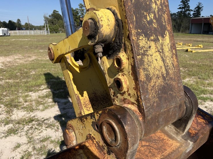 komatsu-pc228us-lc-image-18