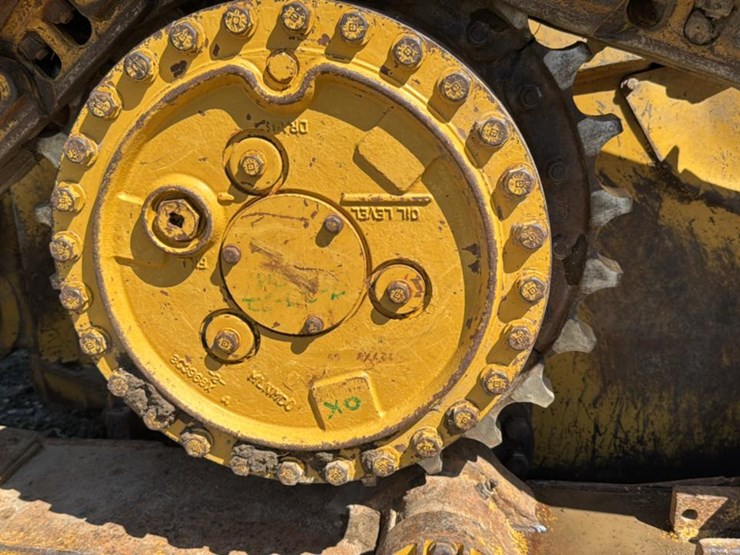 caterpillar-d4h-image-36