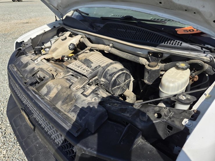 #5013-•-2015-chevrolet-4500-box-truck-image-51