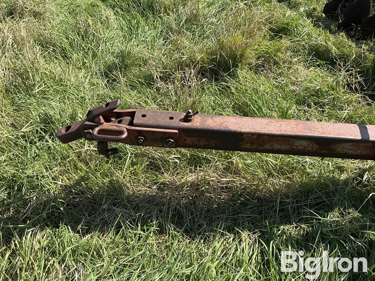 massey-ferguson-620-image-9