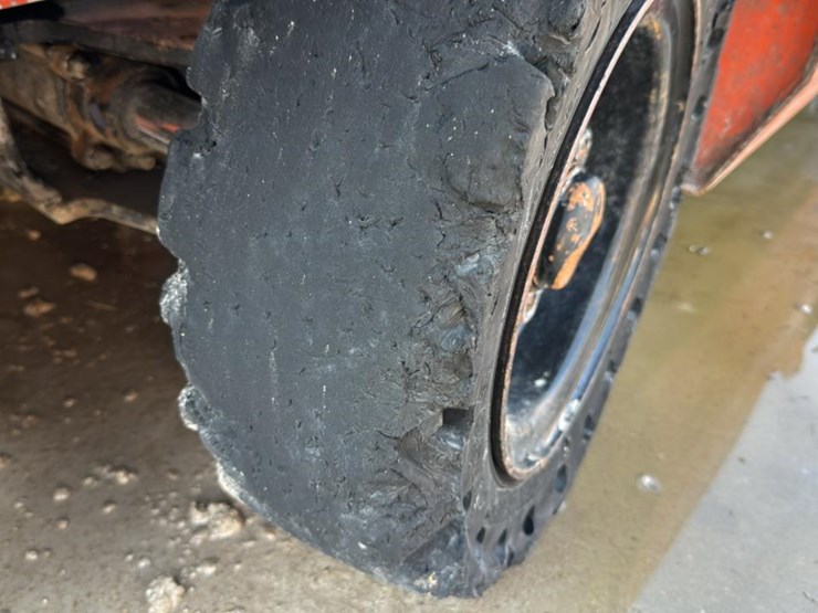 2002-toyota-7fgu35-image-20