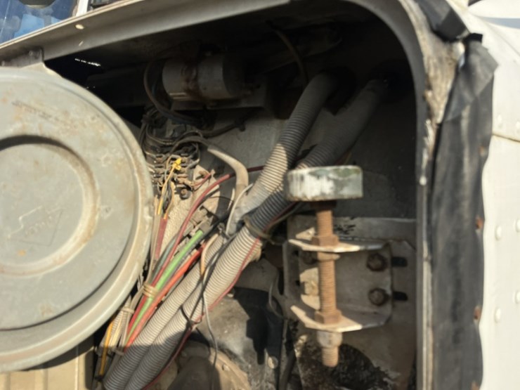 #5001-•-1988-freightliner-mb80-tandem-axle-dump-truck-image-35