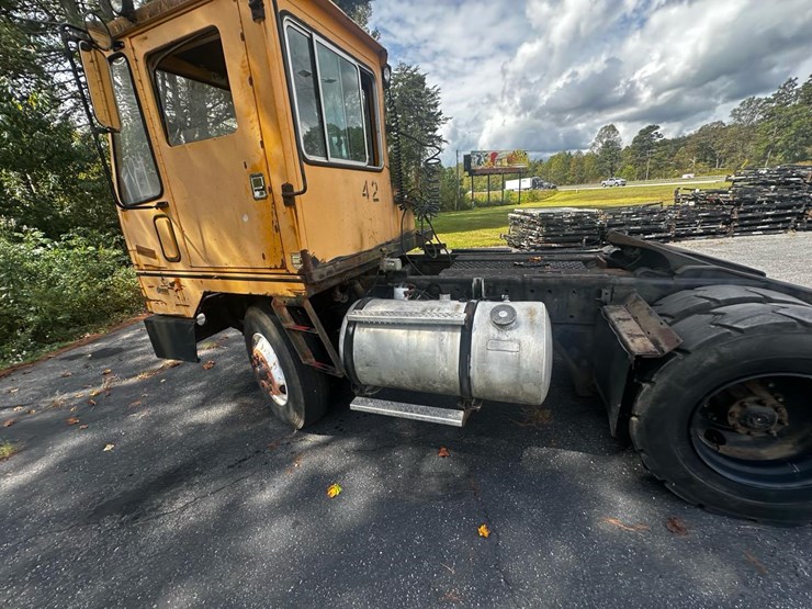 #139-•-ottawa-spotter-truck-image-13