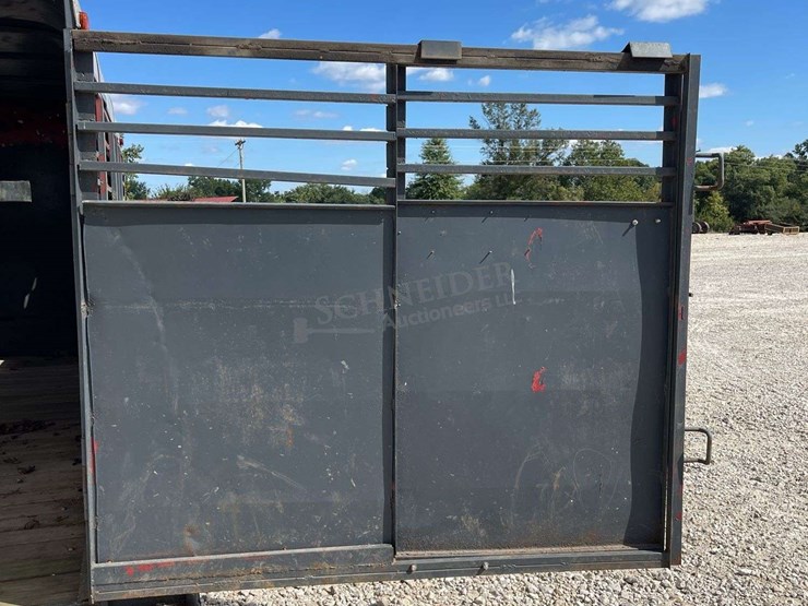 1976-snct-16'-stock-trailer-image-27