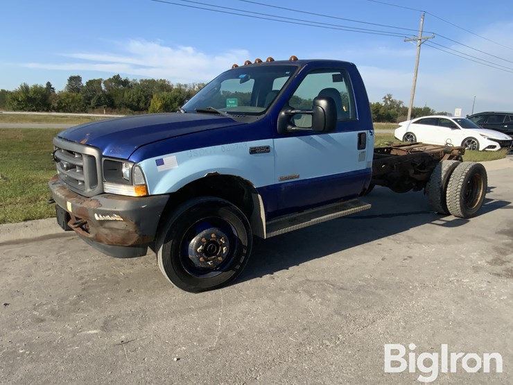 2003-ford-f550-xl-image-1