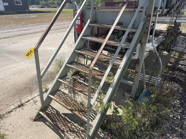 #3126-•-metal-platform-w/-roof-image-5