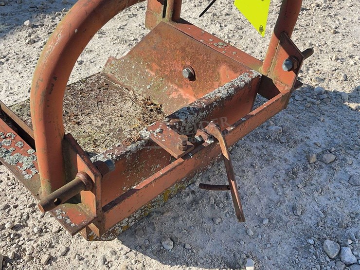 artco-3-pt.-trip-dirt-scoop,-from-the-estate-of-dr.-ken-buchmann-image-9