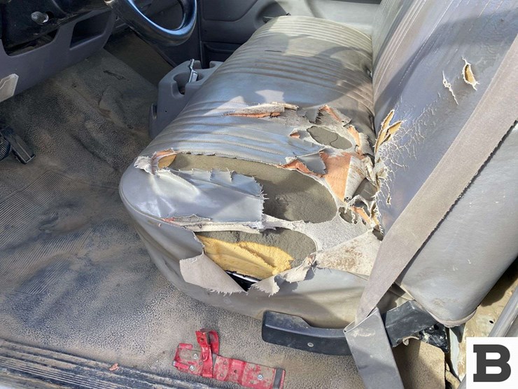 1996-ford-f450-image-34