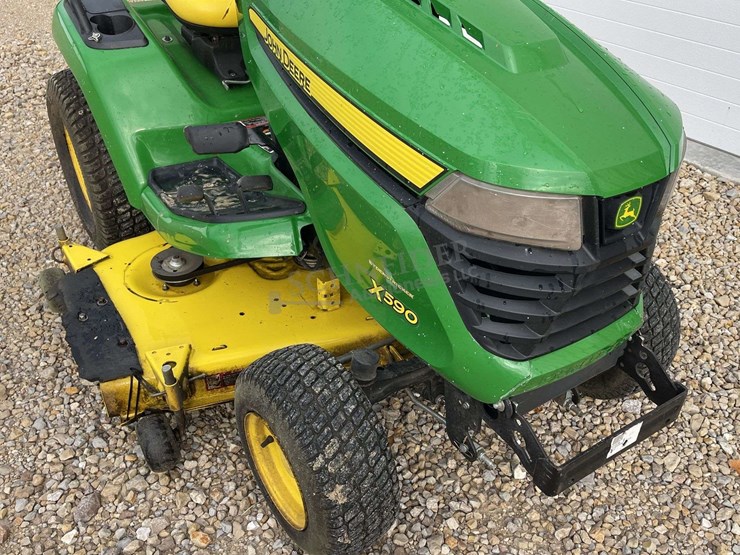 john-deere-x590-image-9