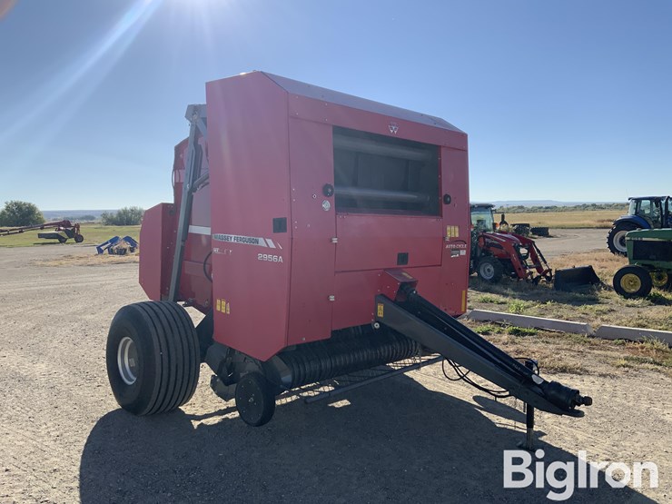 2014-massey-ferguson-2956a-image-3