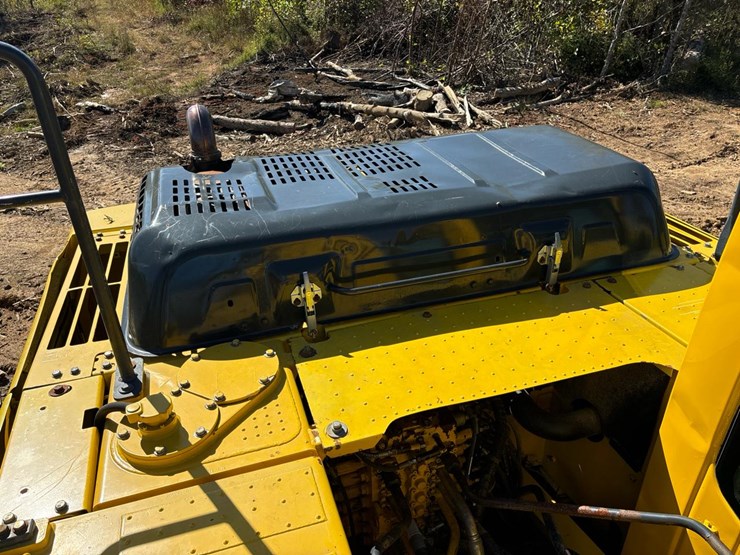 2014-komatsu-pc210-lc-10-image-25