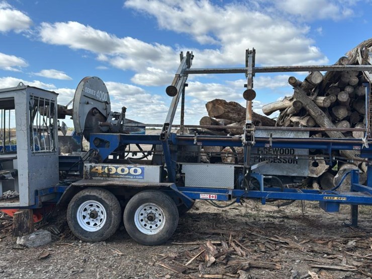 2016-caterpillar-c2.2-image-3