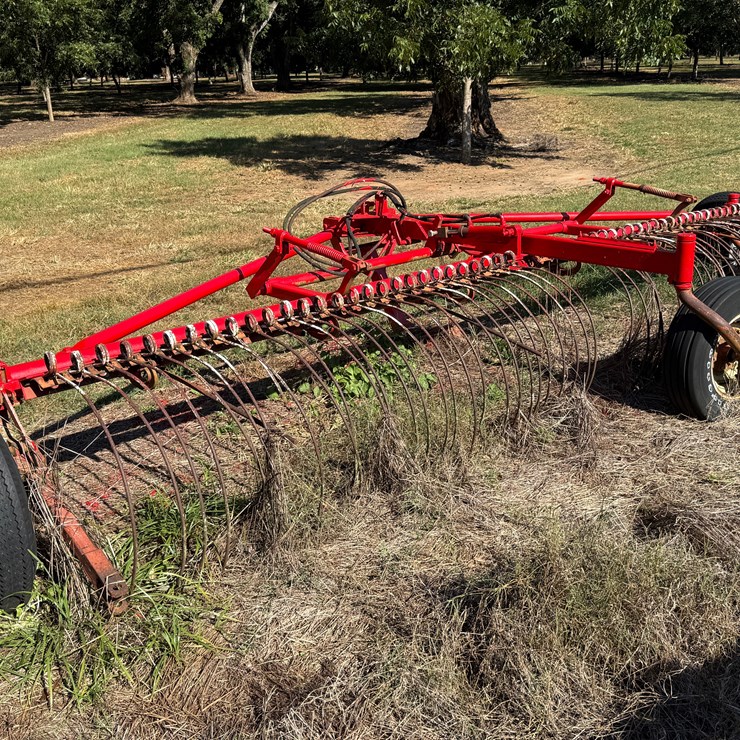 #47 • #1002 • 18 Foot Rouse Rake