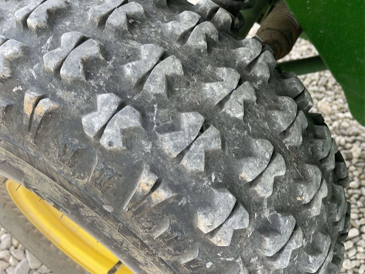 john-deere-gator-image-34