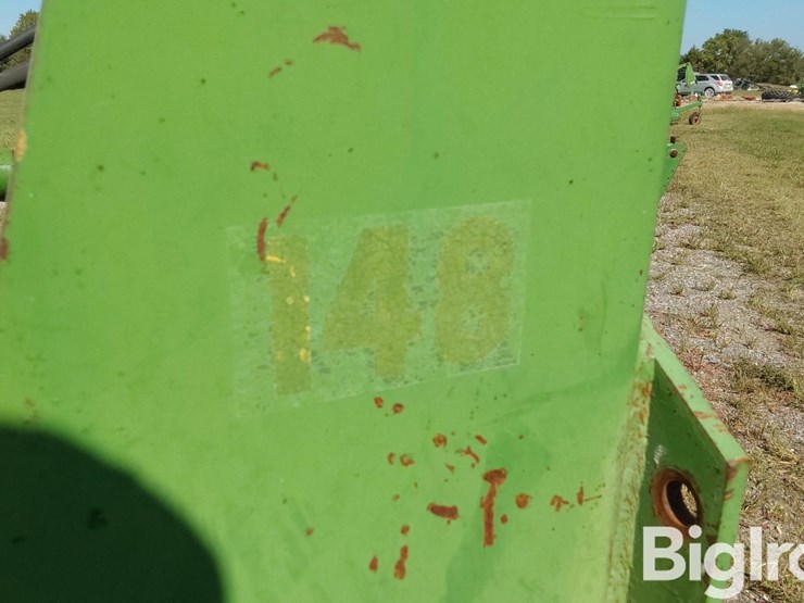 john-deere-148-image-18