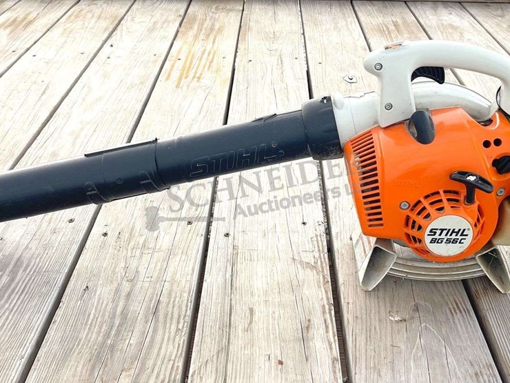 stihl-bg56c-gas-blower-image-1